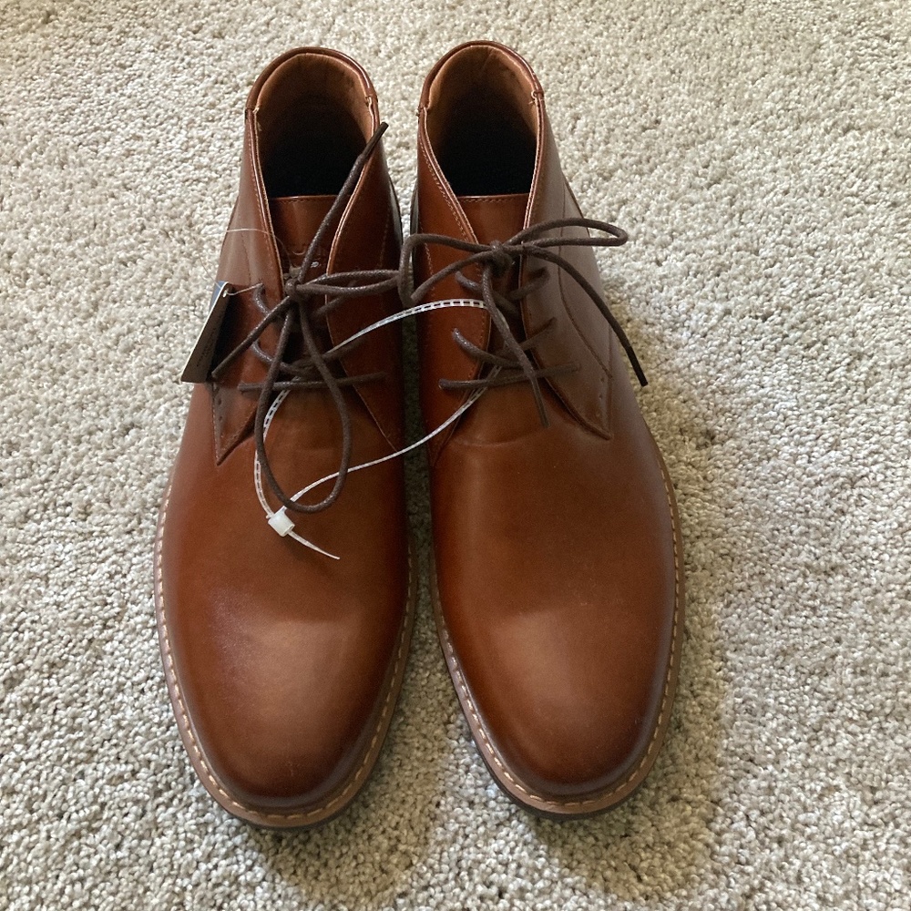 Men's NWT, Nunn Bush brand, brown dress shoe
